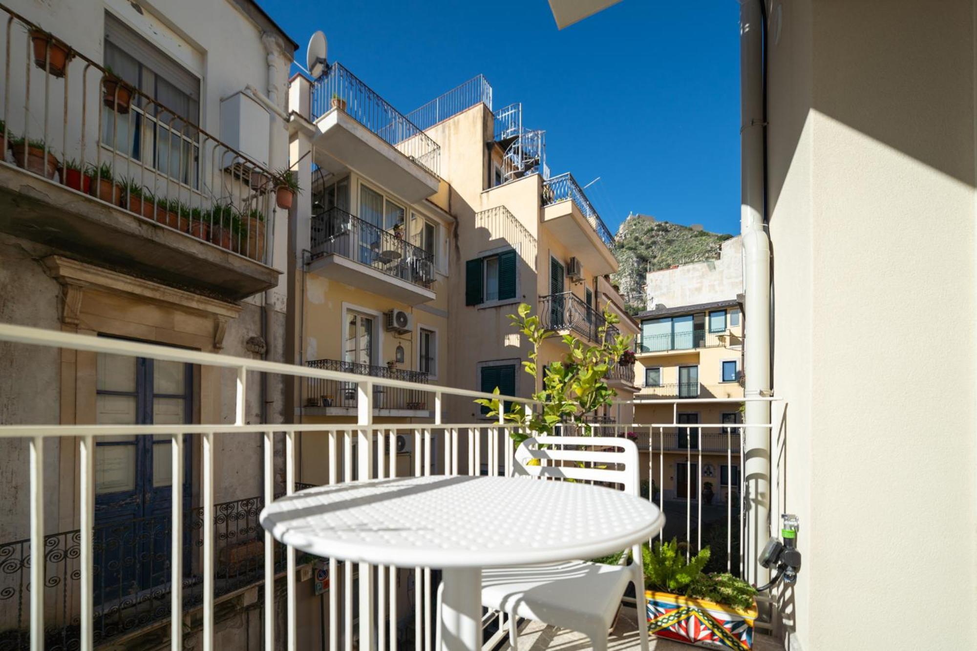 Taoetna Guest House, Taormina Bagian luar foto